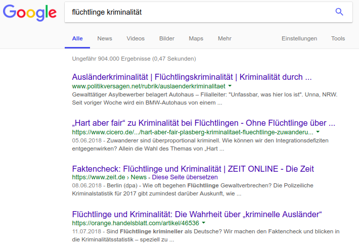 Google-Screenshot: Suchergebnisse für Suche nach 'Flüchtlinge Kriminalität', erstes Ergebnis ist politikversagen.net